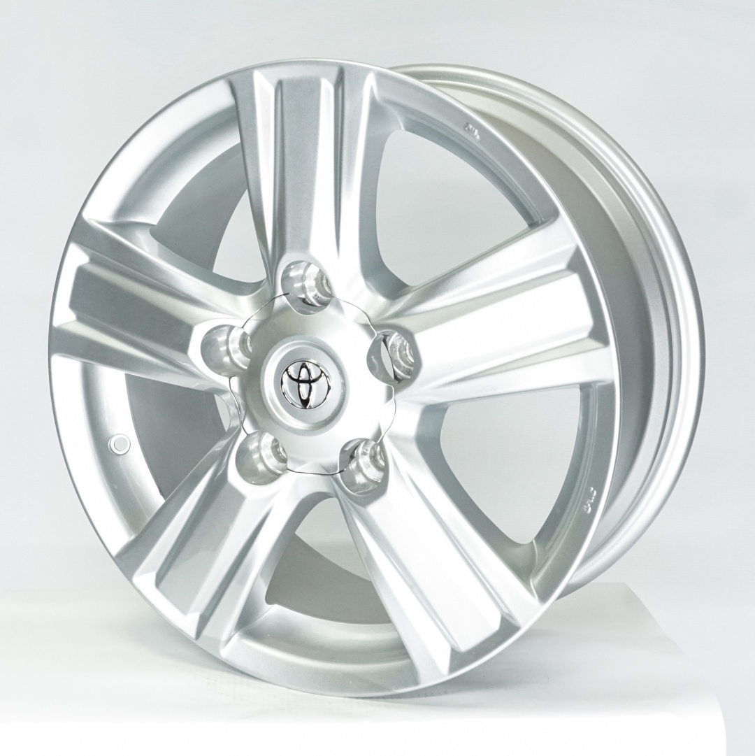 Toyota 5061 8x18/5x150 D110 ET60 серебристый