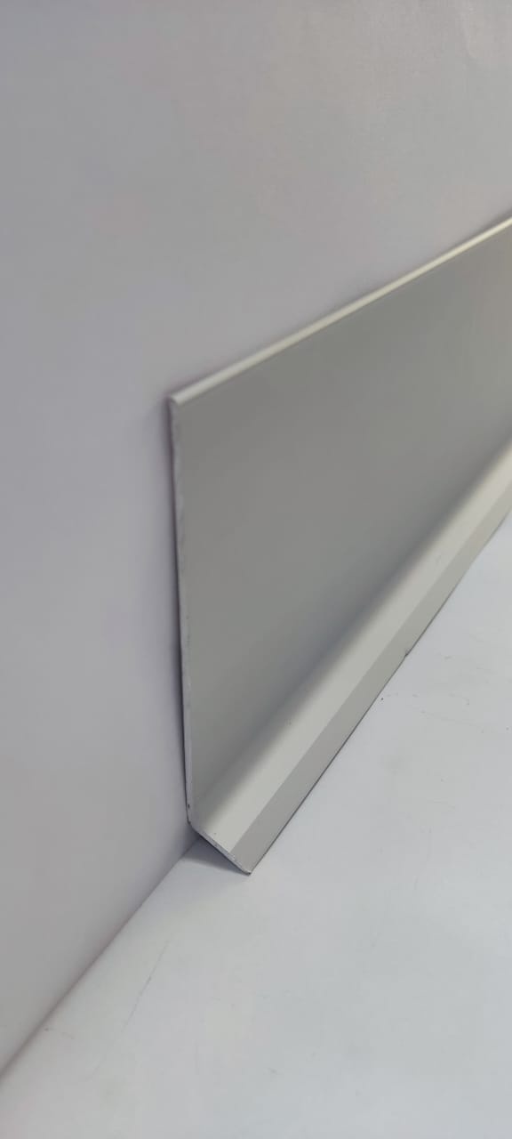 Купить Плинтус Алюминиевый без кабельного канала PL-1198 15×60×2700мм ...