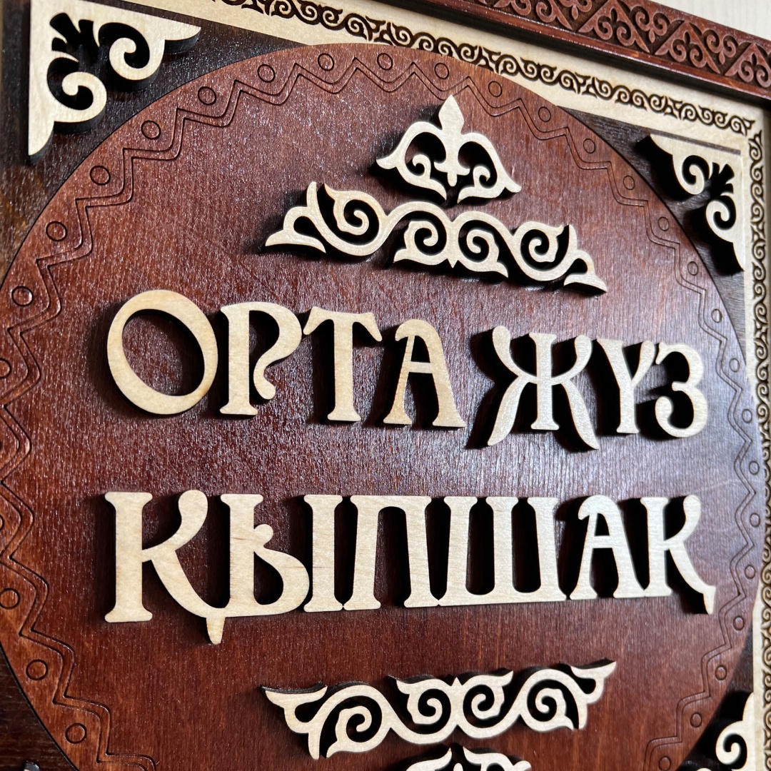 Эротикалық стрип-шоу Жалаңаш жұлдыз Наталья Антонованы қараңыз