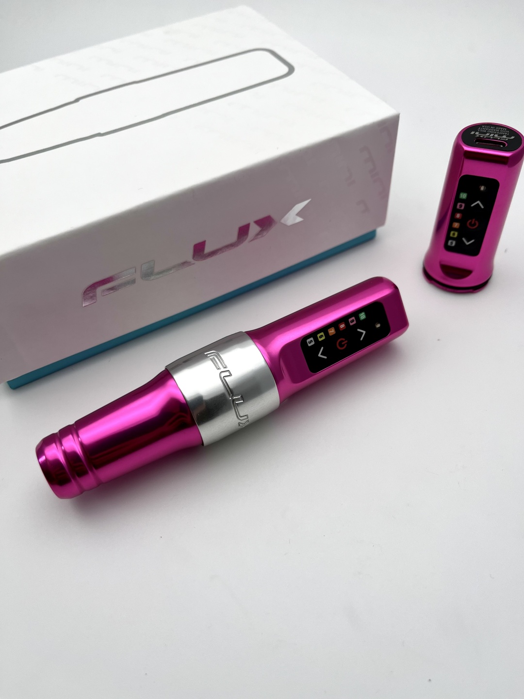 Тату-машинка FK Irons Flux Mini with 2 Batteries Bubblegum роторная 8000