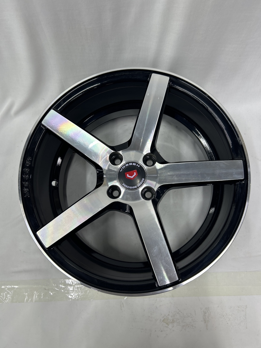 LKN 188 7x16/4x100 D67.1 ET35 черный, серебристый