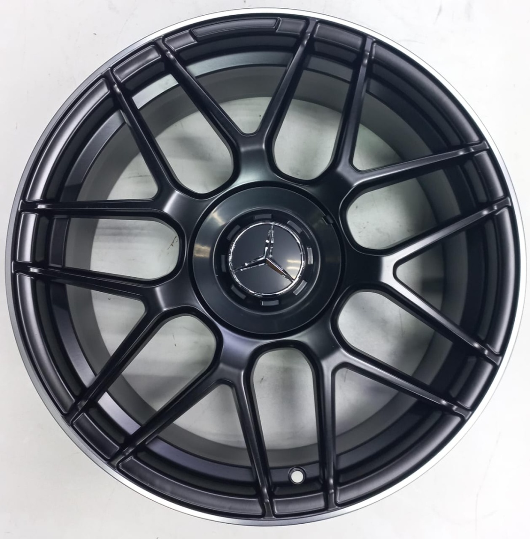 Mercedes-Benz Mercedes Benz 21 8x18/5x112 D66.6 ET38 4 диска черный, серебристый