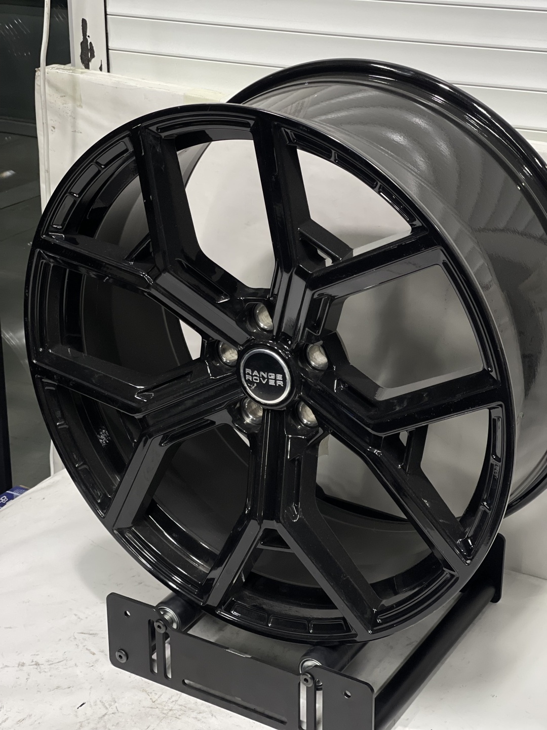 Land Rover Sport1 9.5x22/5x120 D72.6 ET49 4 диска черный