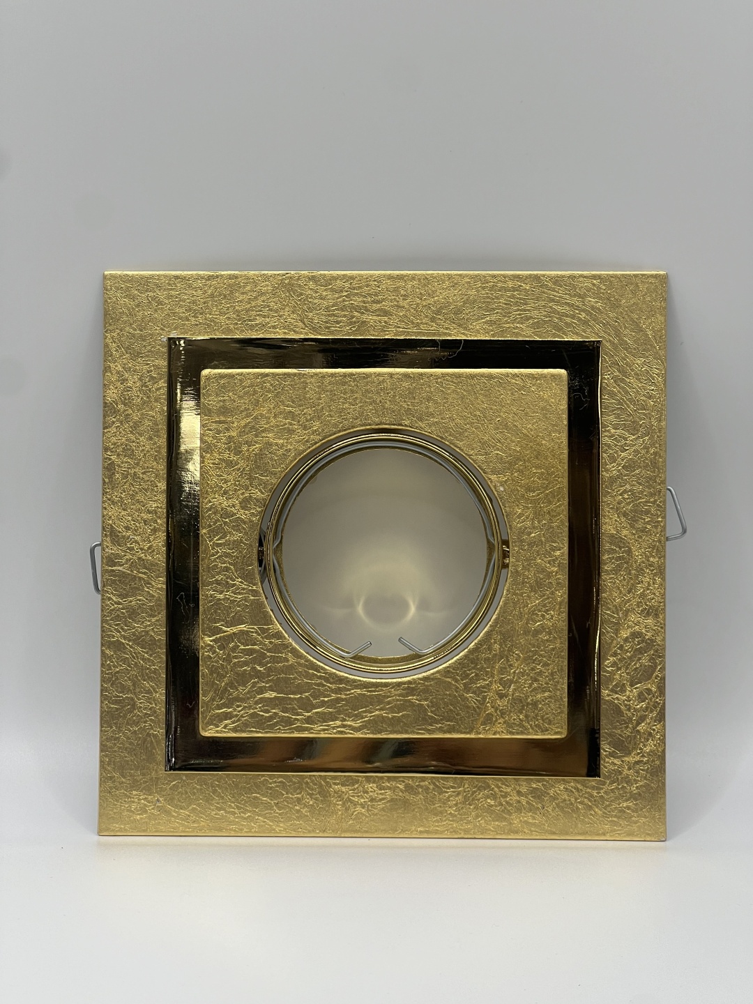 Спот 30266958_226 D-1192 GOLD
