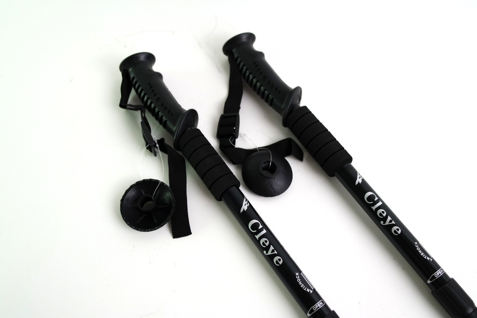 Треккинговые палки Sportmix Скандинавские палки 135 black CLEYE 110 см-135 см