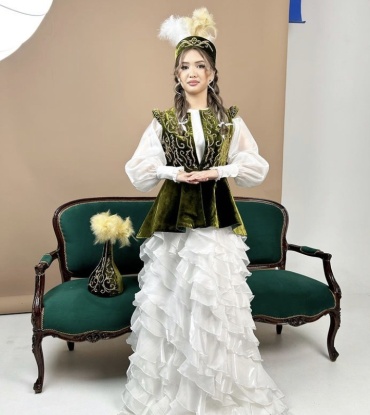Национальный костюм Balgyn Amirkhan Couture синий, хаки