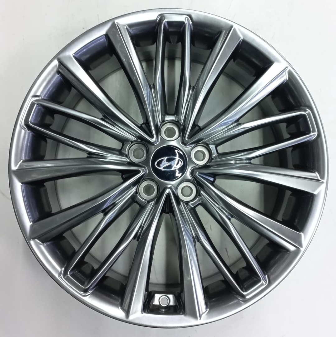 Hyundai 636 8x19/5x114.3 D67.1 ET45 графит