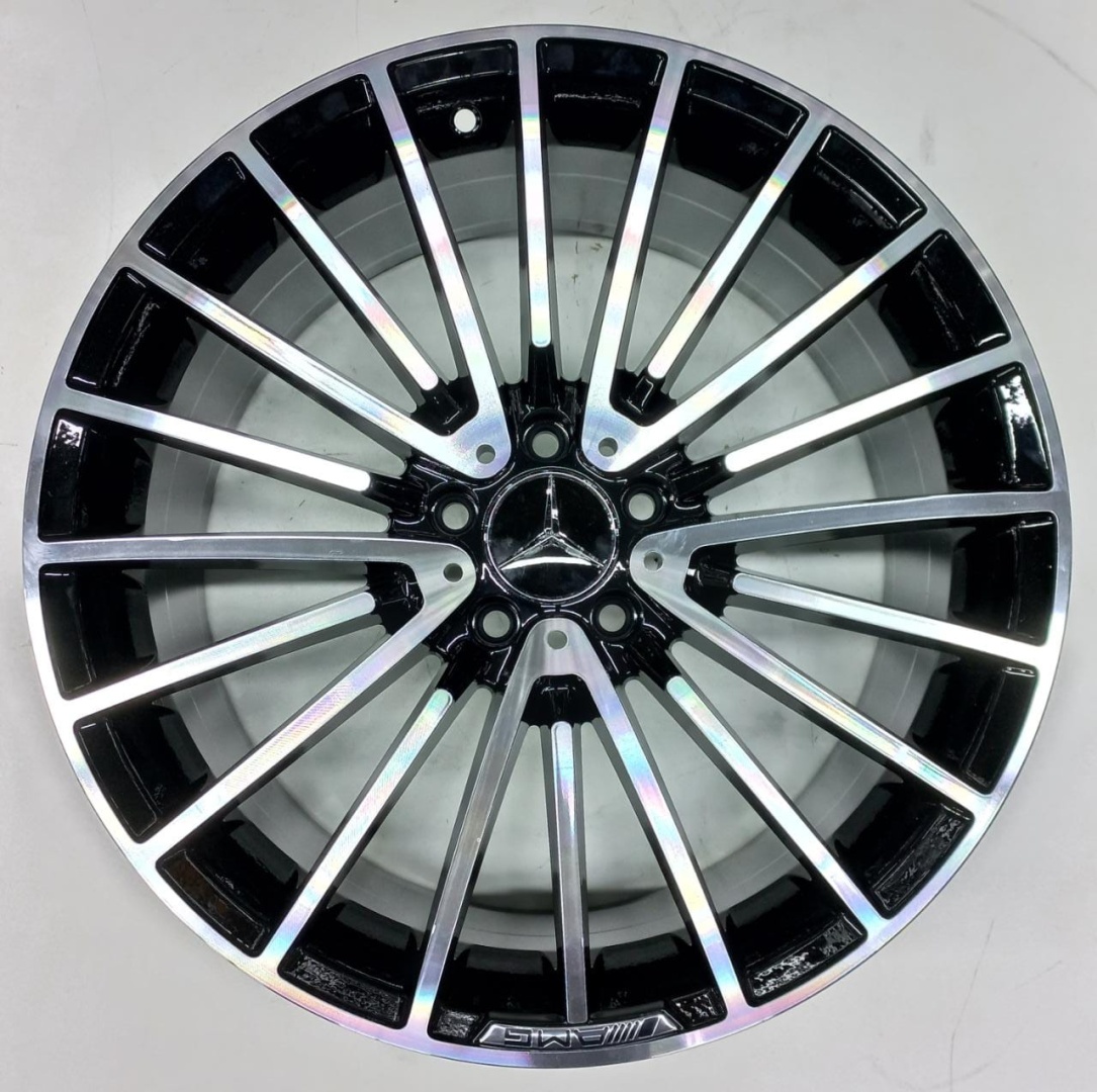 Mercedes Benz 15 8.5/9.5x19/5x112 D66.6 ET40 черный, серебристый