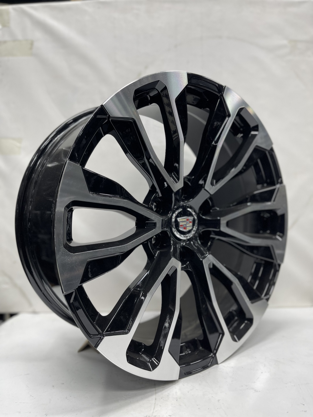 HP Wheels 1091 10x22/5x150 D110.1 ET40 серебристый, черный