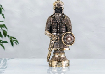 Статуэтка NikaMart Золотой воин