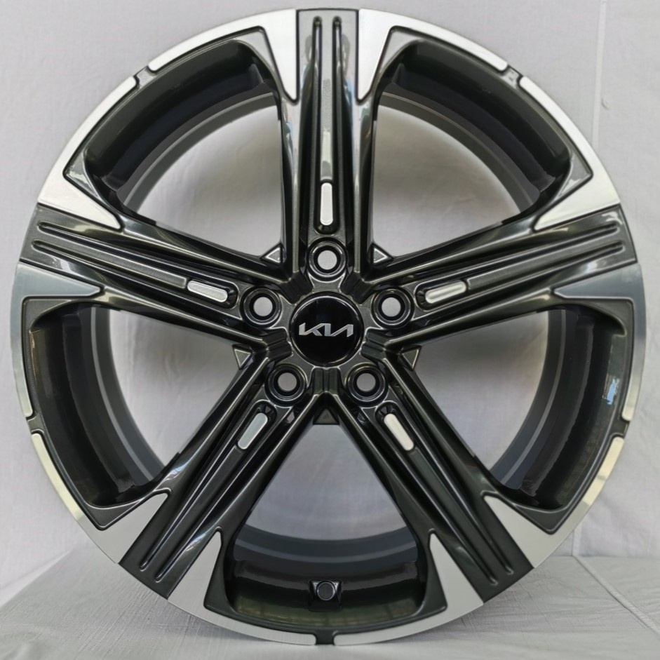 DIVAD 841 7.5x18/5x114.3 D67.1 ET51 4 диска серебристый, серый