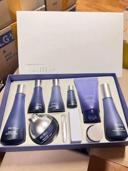 Sum37 Water-full 3pcs Special Set набор по уходу за лицом унисекс