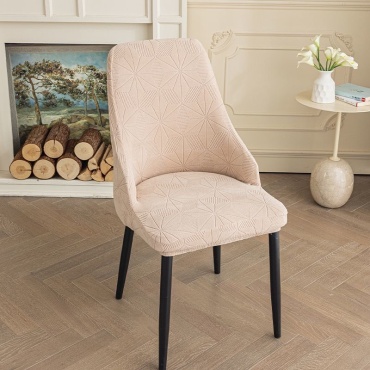 Home Collection чехол для стула PPJ36 молочный высота спинки: 43-49 см, ширина сиденья: 41-47 см, глубина сиденья: 39-45 см, высота подлокотника: 9-15 см.