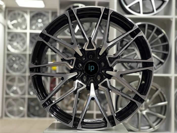 BMW ip-1555a.b 10x20/5x120 D74.1 ET40 черный