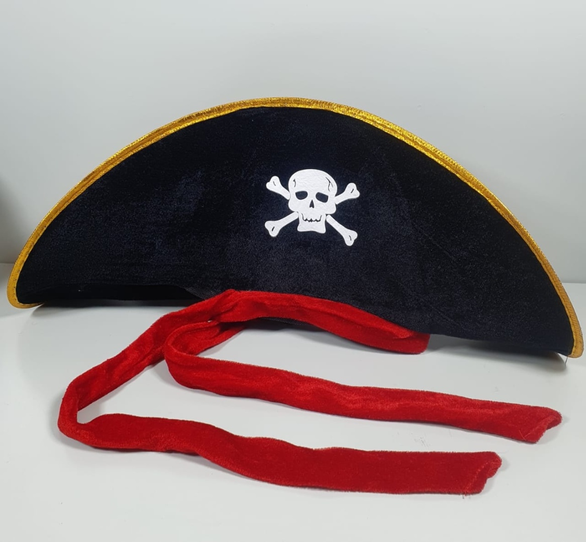 Пиратская шляпа своими руками: поучительные инструкции для изделия из бумаги