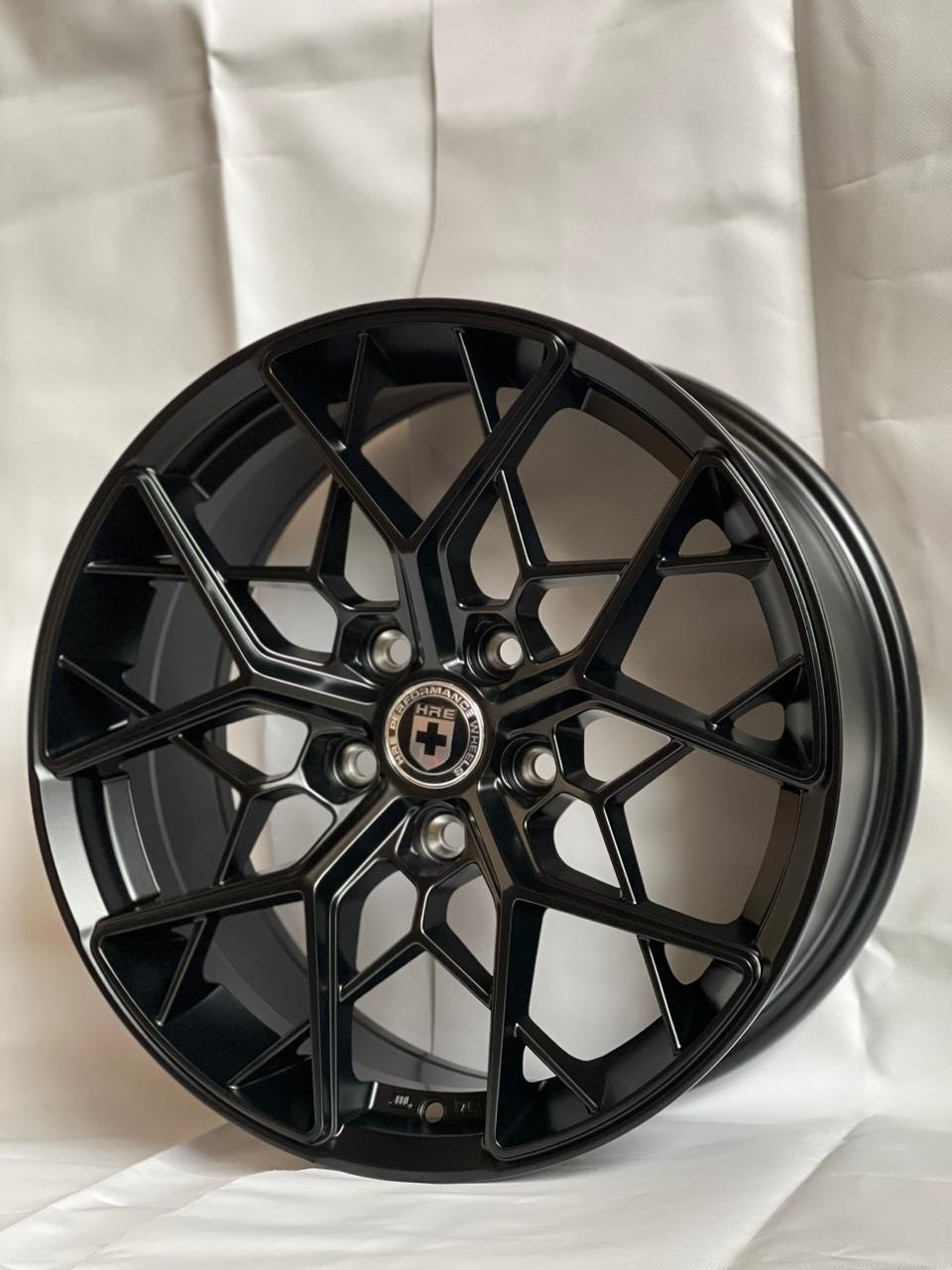 RNO 049HRE 7.5x17/5x114.3 D73.1 ET35 4 диска черный