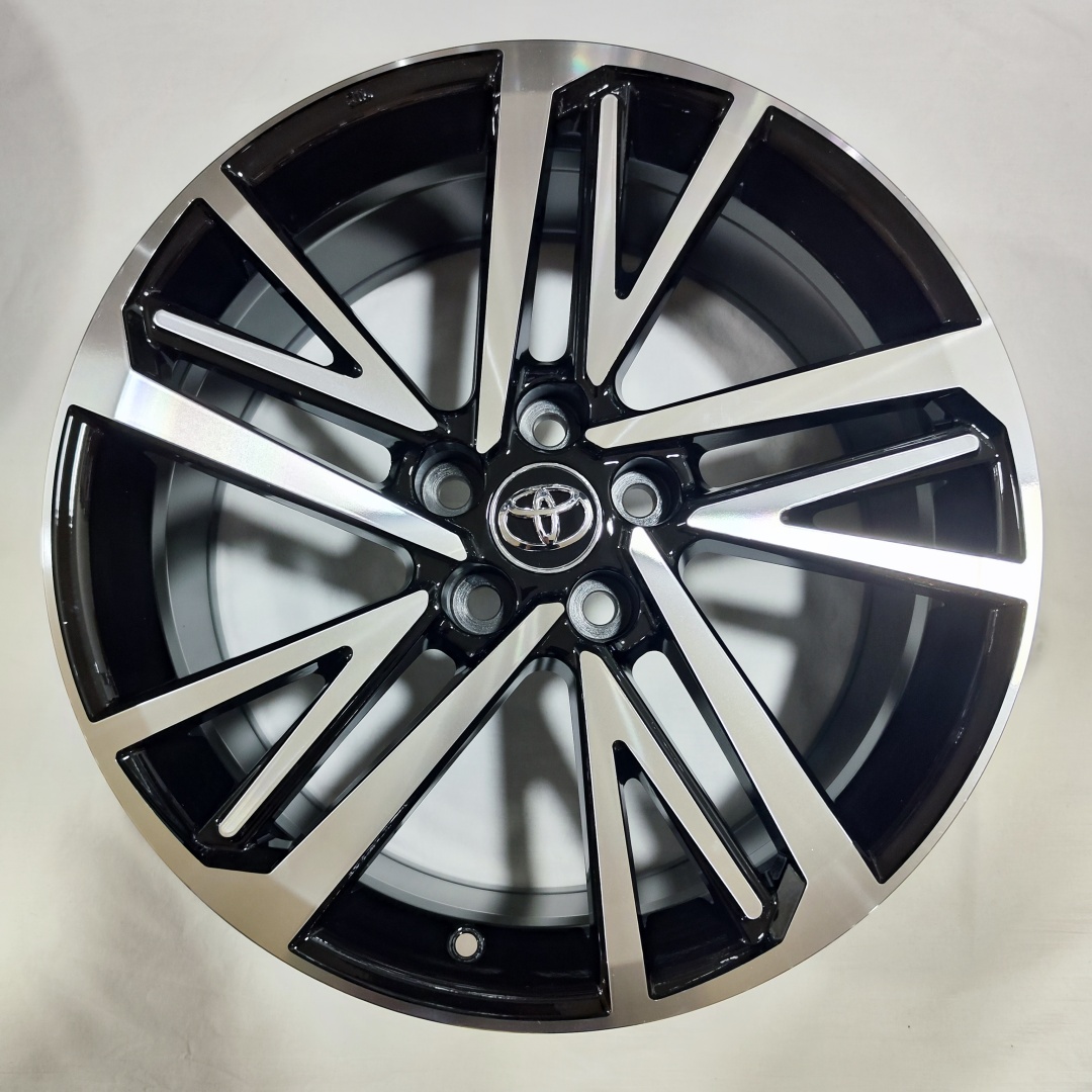 Toyota Xh395 8x19/5x114.3 D60.1 ET40 4 диска черный, серебристый