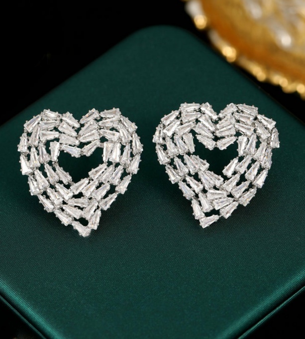 Серьги LoLo Crystals бижутерный сплав, цирконий