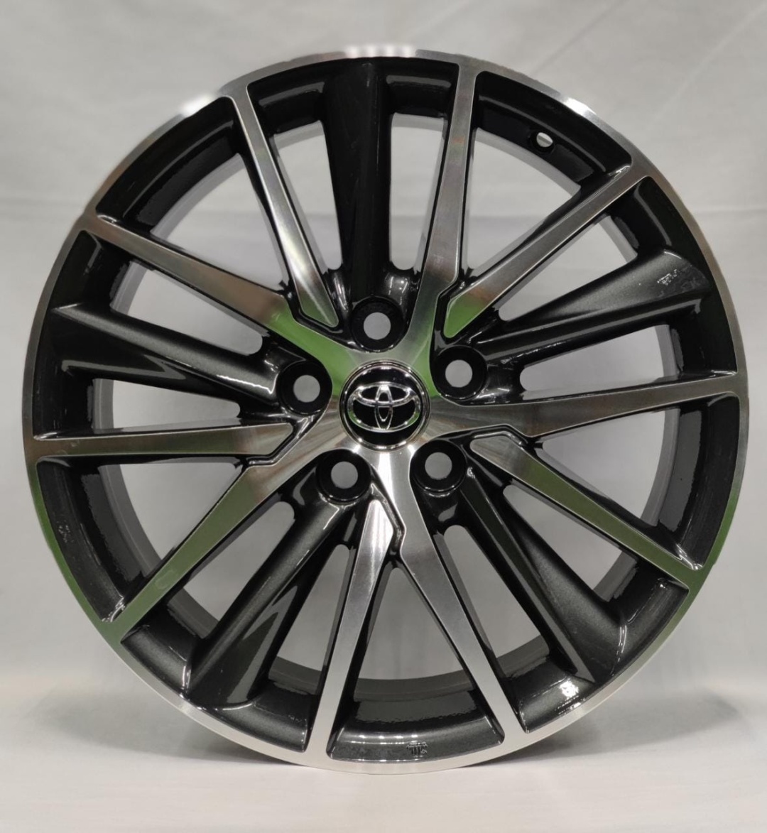 Replica 1232 8x18/5x114.3 D60.1 ET50 черный