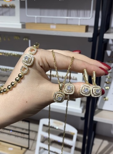 Fallon Jewelry медицинская сталь, фианит