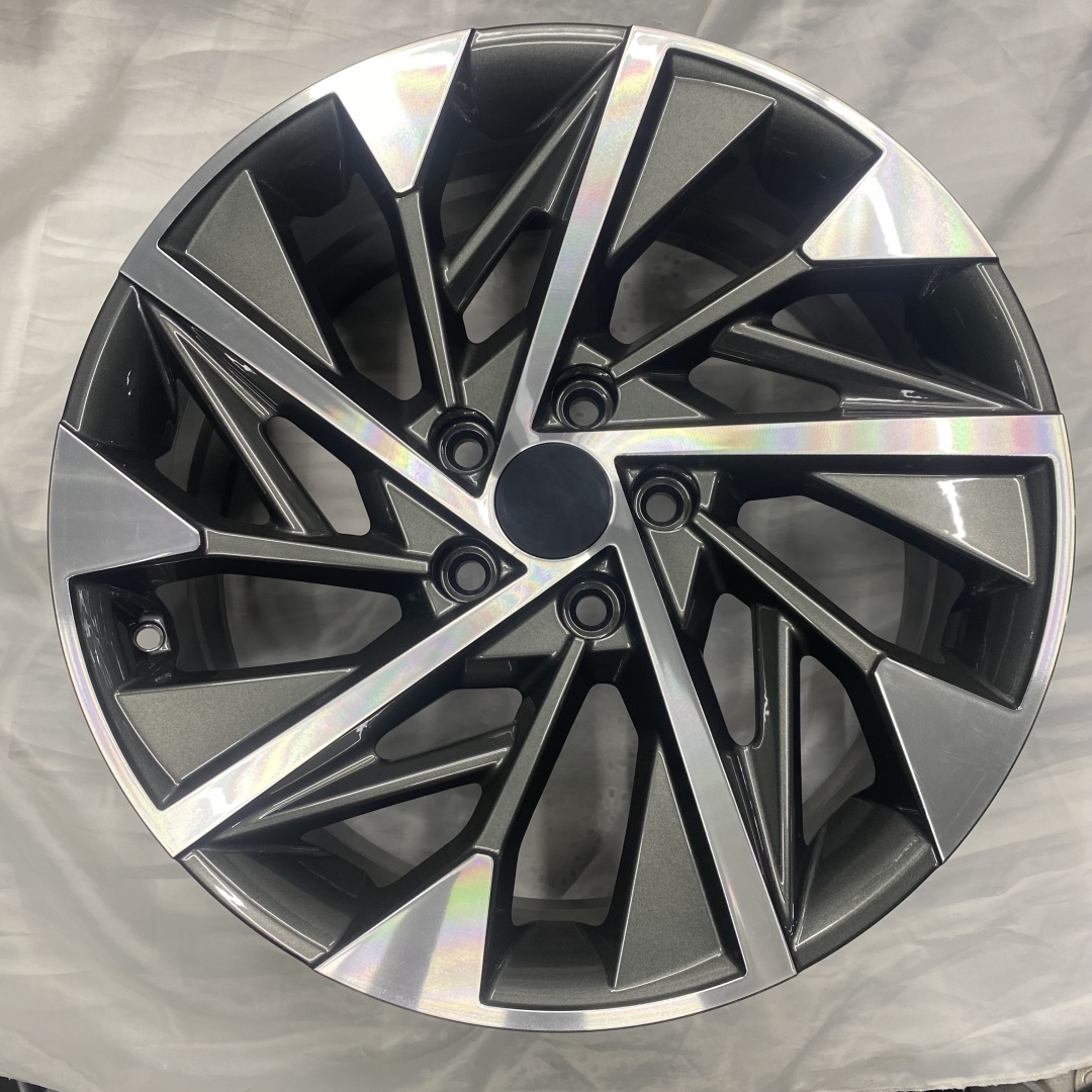 DIVAD Px03 7.5x18/5x114.3 D67.1 ET45 4 диска серый, серебристый, графит
