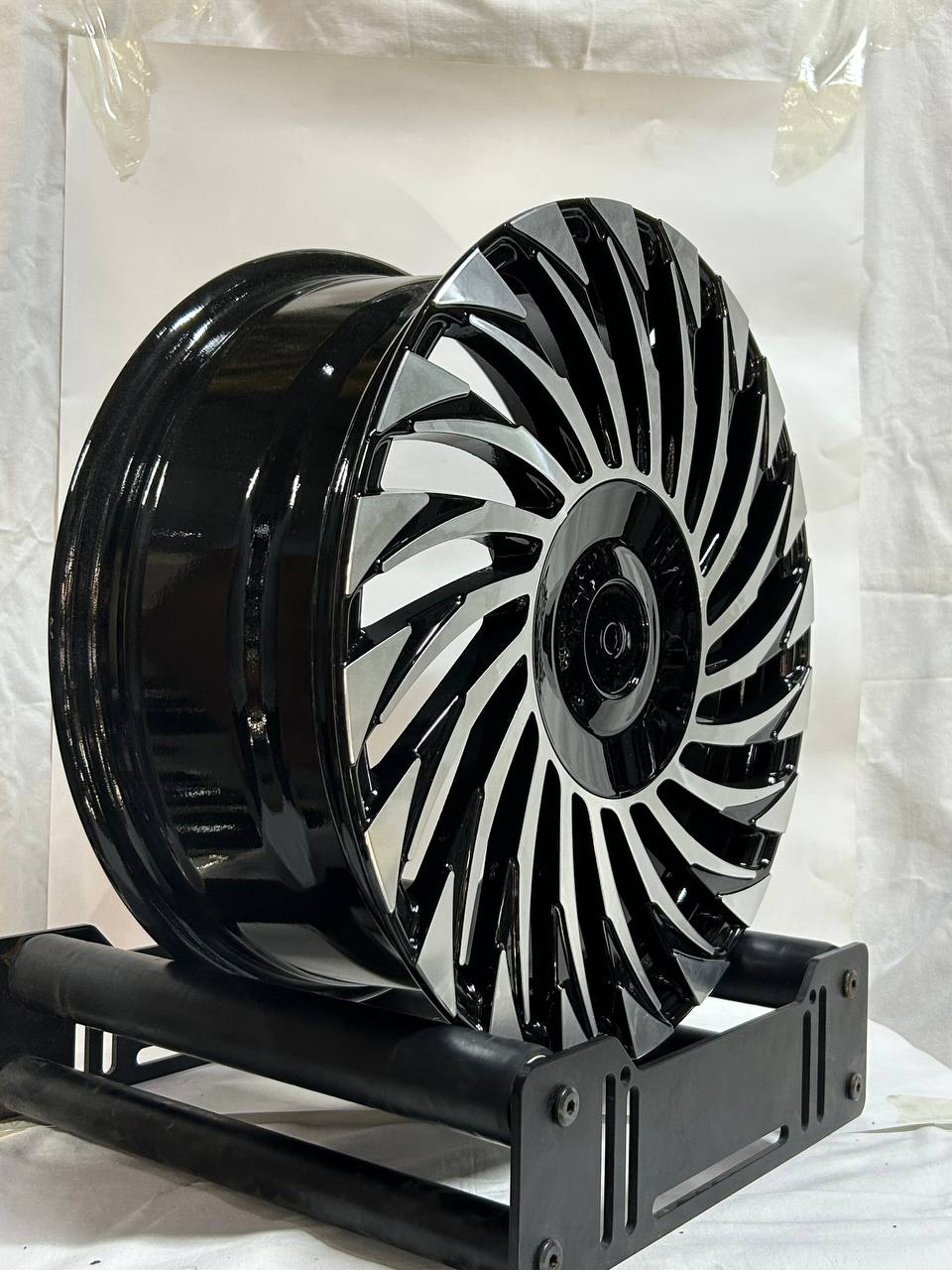 LKN 1298 6.5x16/4x100 D67.1 ET35 4 диска черный, серебристый