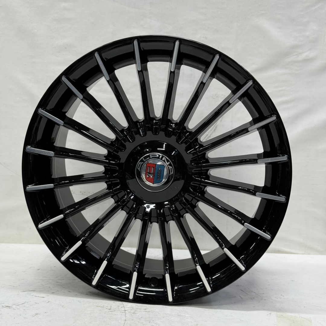 RNO 1016 6.5x15/4x100 D67.1 ET32 4 диска черный