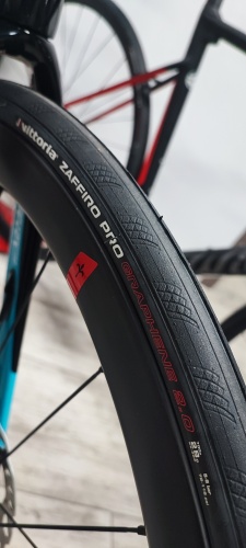 Vittoria Zaffiro Pro GRAPHENE 2.0