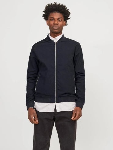 Бомбер Jack&Jones черный