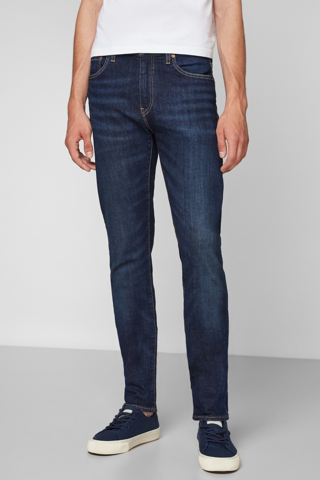 Джинсы зауженные Levis синий