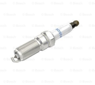 Свеча зажигания Bosch 0 242 235 767