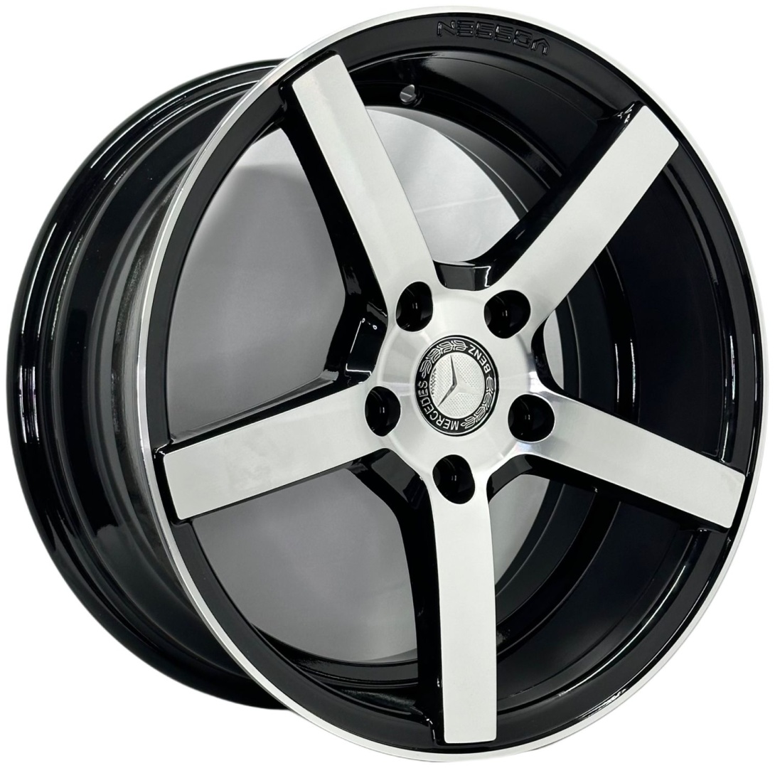 Vossen CV3 7x16/5x112 D66.56 ET35 4 диска черный, серебристый