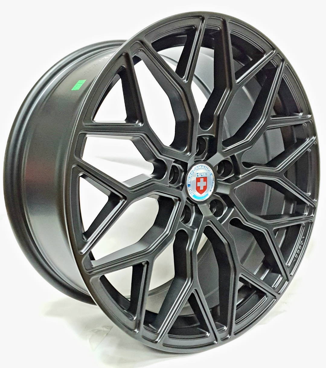 HRE 1701B1 8x18/5x114.3 D67.1 ET35 черный