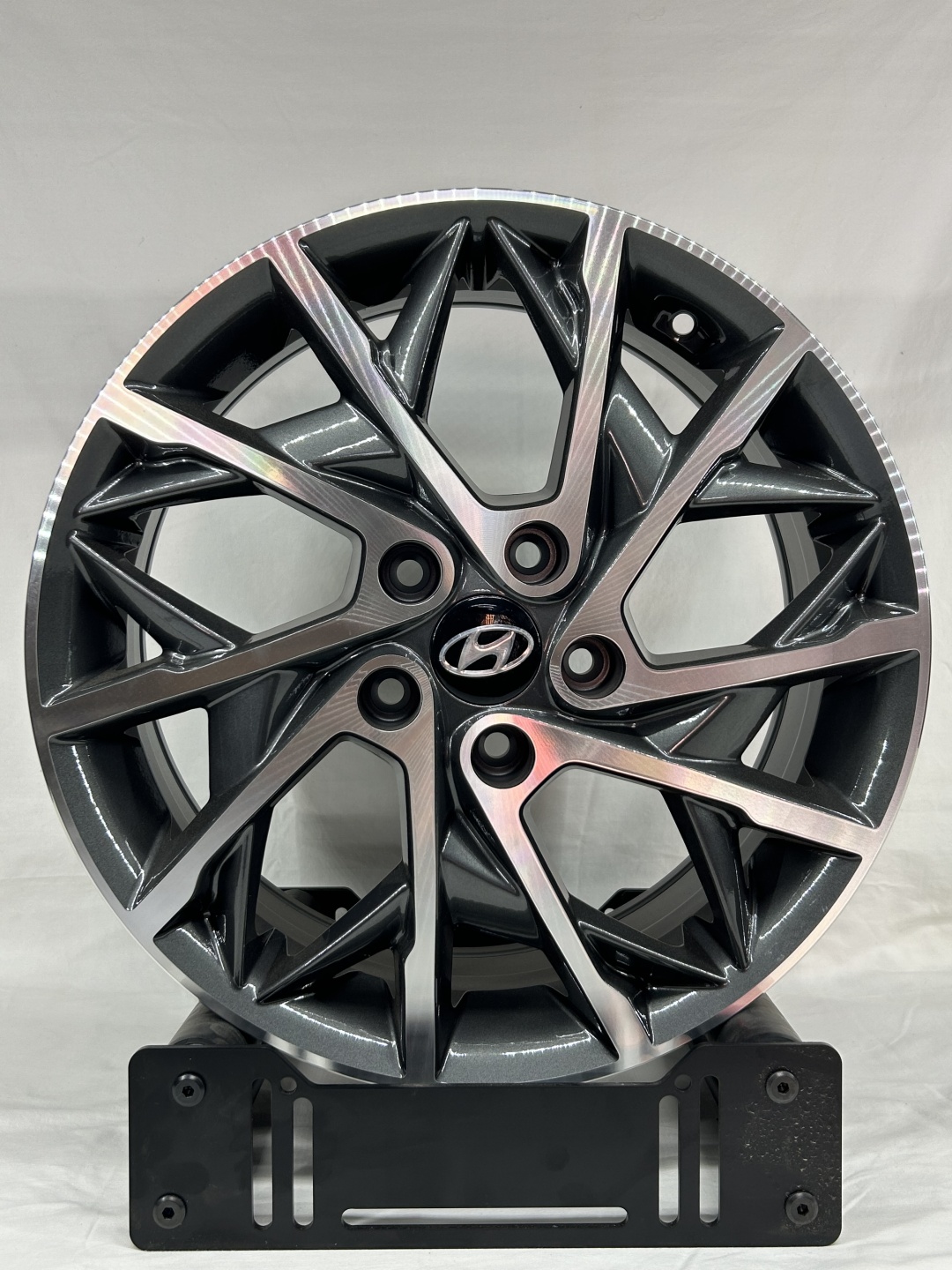 LKN Lkn5394 7x17/5x114.3 D67.1 ET45 4 диска серебристый, графит