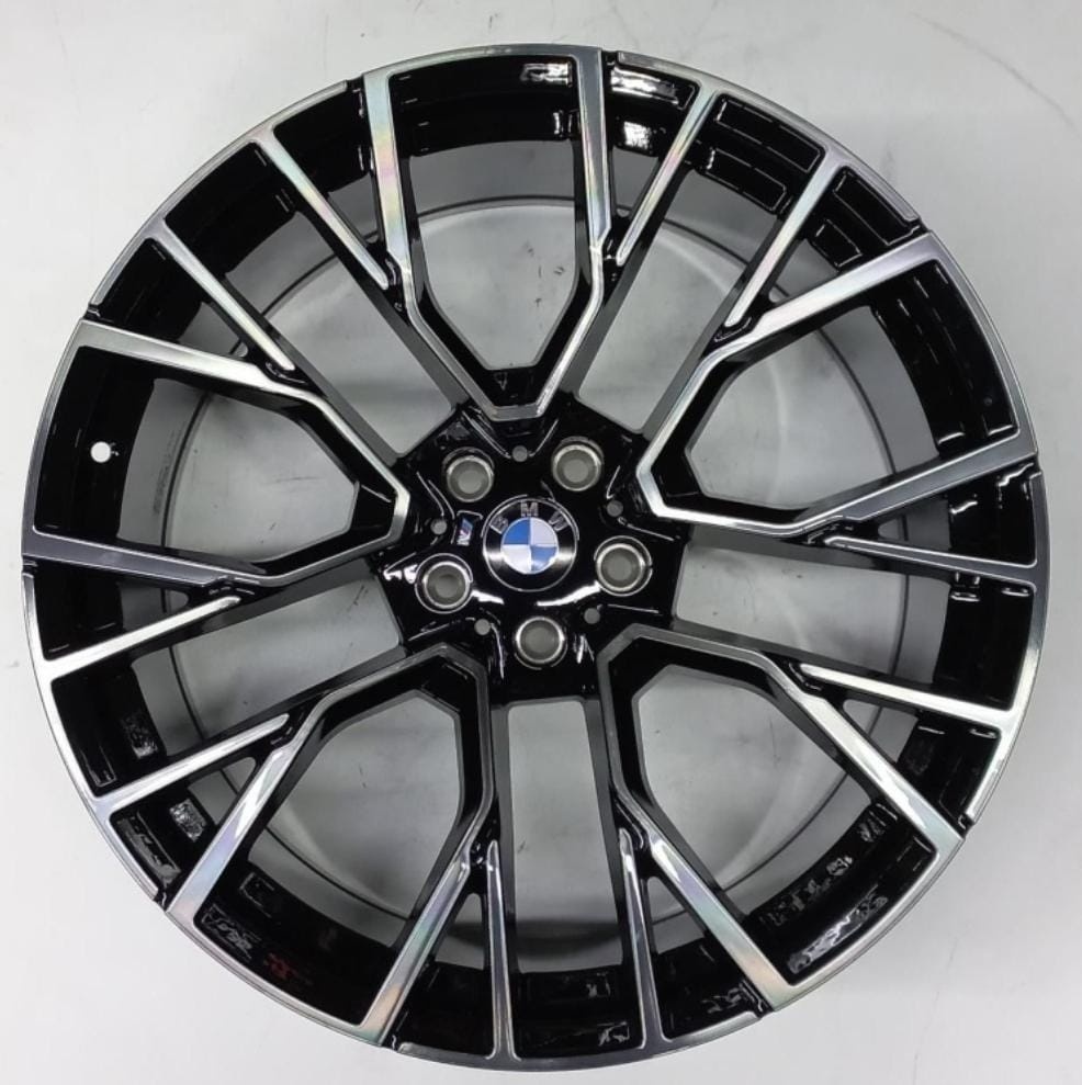 Wheels 747M 9.5/10.5x21/5x112 D66.6 ET37.43 серебристый, черный