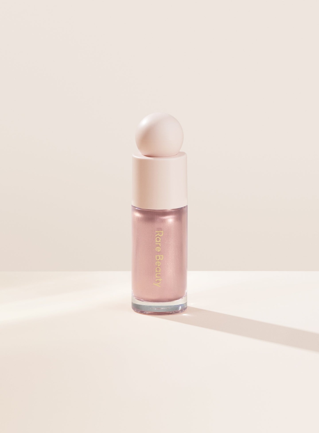 Rare Beauty Positive Light хайлайтер Enchant