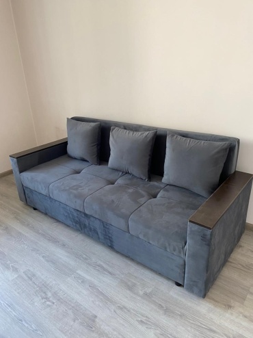 Диван прямой 1mebel 565224, 210х70 см, обивка велюр, светло серый