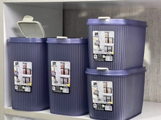 Doston plast набор контейнеров набор контейнеров объемом 2,6л- 2 штук, 1,6 л-2 штук, пластик