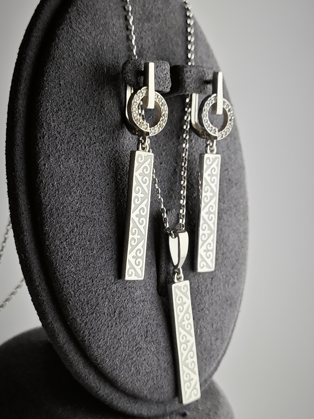Balausa Jewelry E216(1) вес 9.3 г серебро, фианит, эмаль