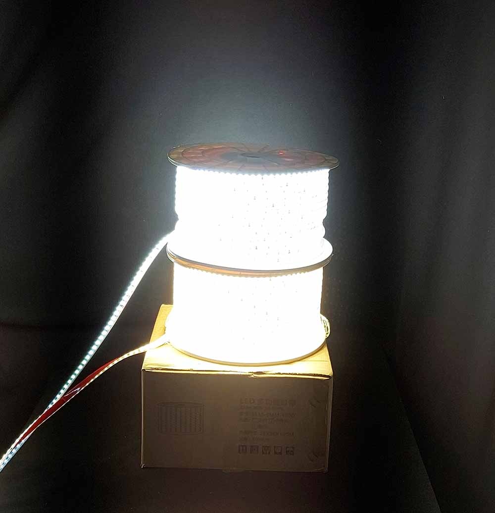 Светодиодная лента LU LED белый 100 м