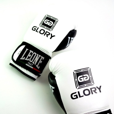 Боксерские перчатки Glory 12 oz белый