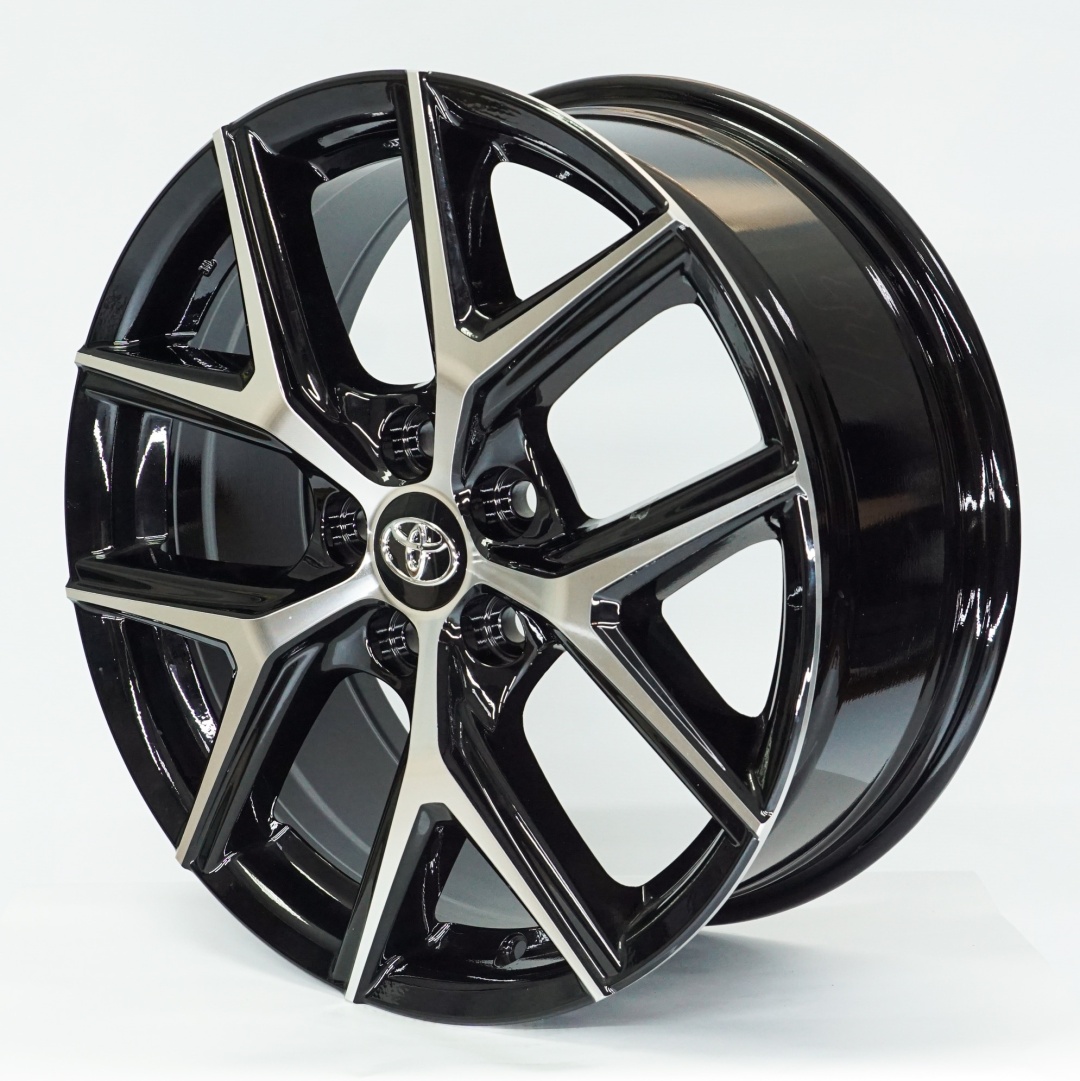 Toyota 1344 7.5x18/5x114.3 D60 ET45 черный, серебристый