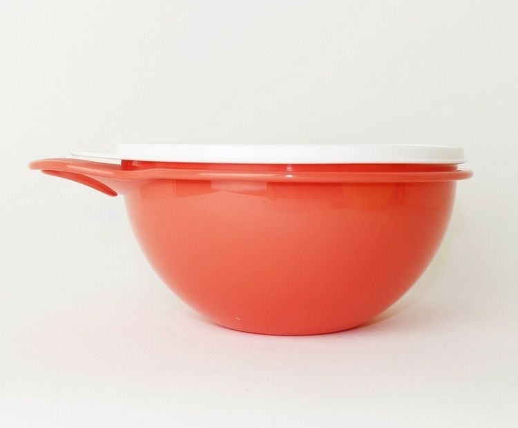 Купить Миска Tupperware Милиан 18 см пластик, 1.4 л 1 шт в кредит в ...