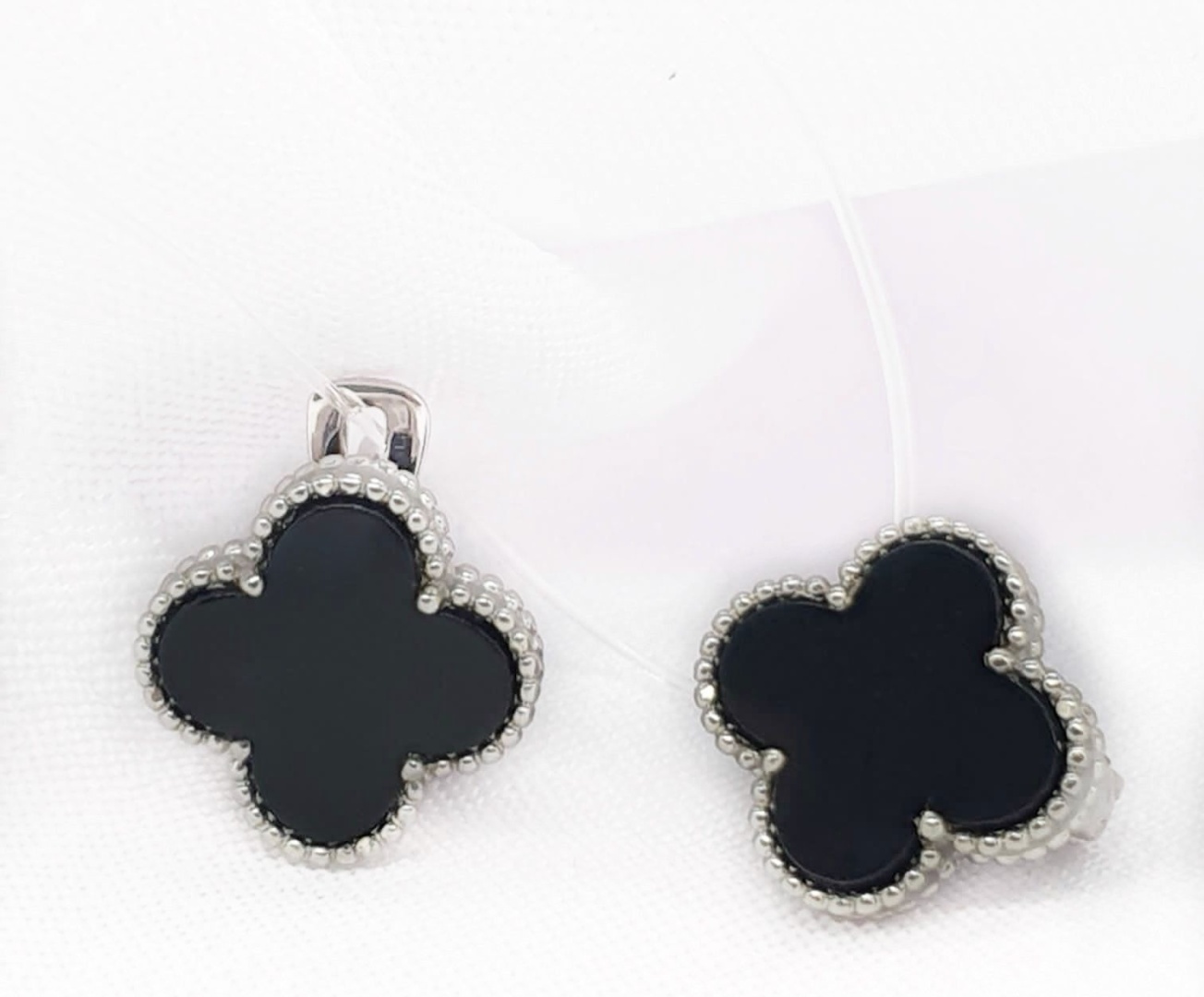 Серьги PRESTIGE JEWELRY Серьги из серебра клевер с ониксом 04-202-0378-54 вес 1.7 г серебро, оникс