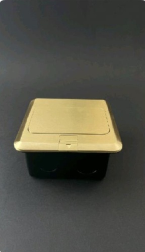 Напольный лючок 5x5x5 см, золотистый