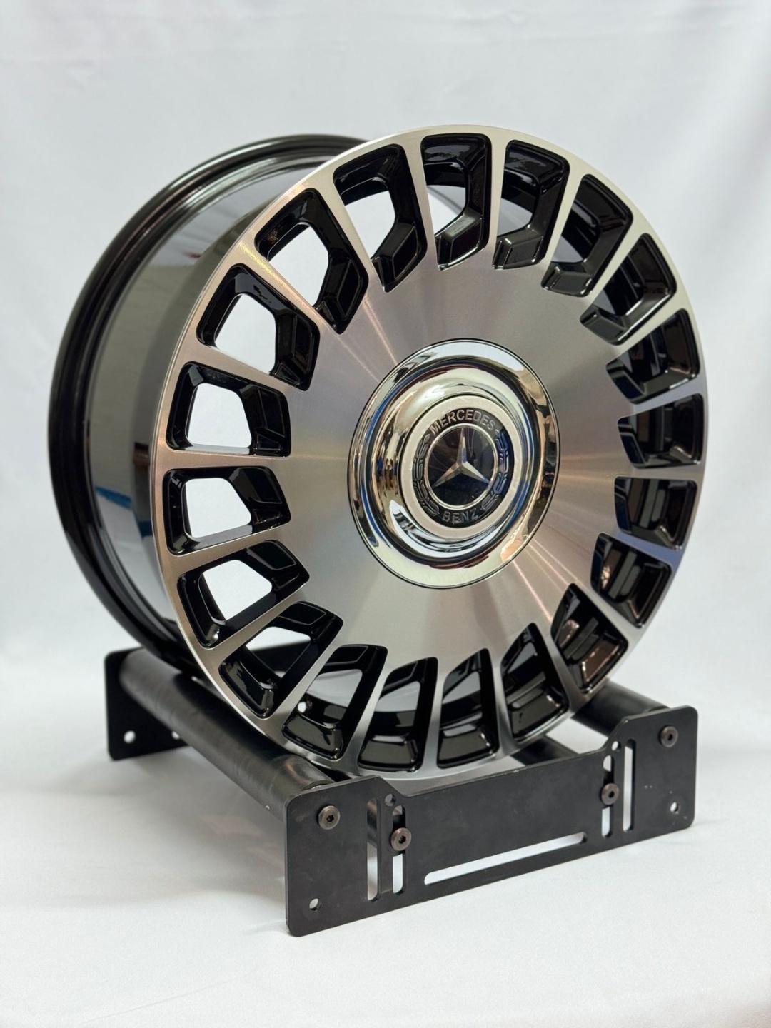 Mercedes-Benz Rew019 7.5x17/5x112 D66.6 ET35 4 диска черный, серебристый