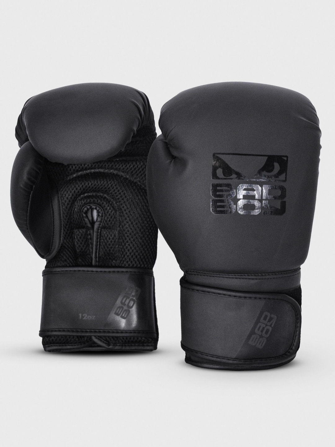 Купить Боксерские перчатки BAD BOY 6927_bk 14 oz черный в кредит в ...