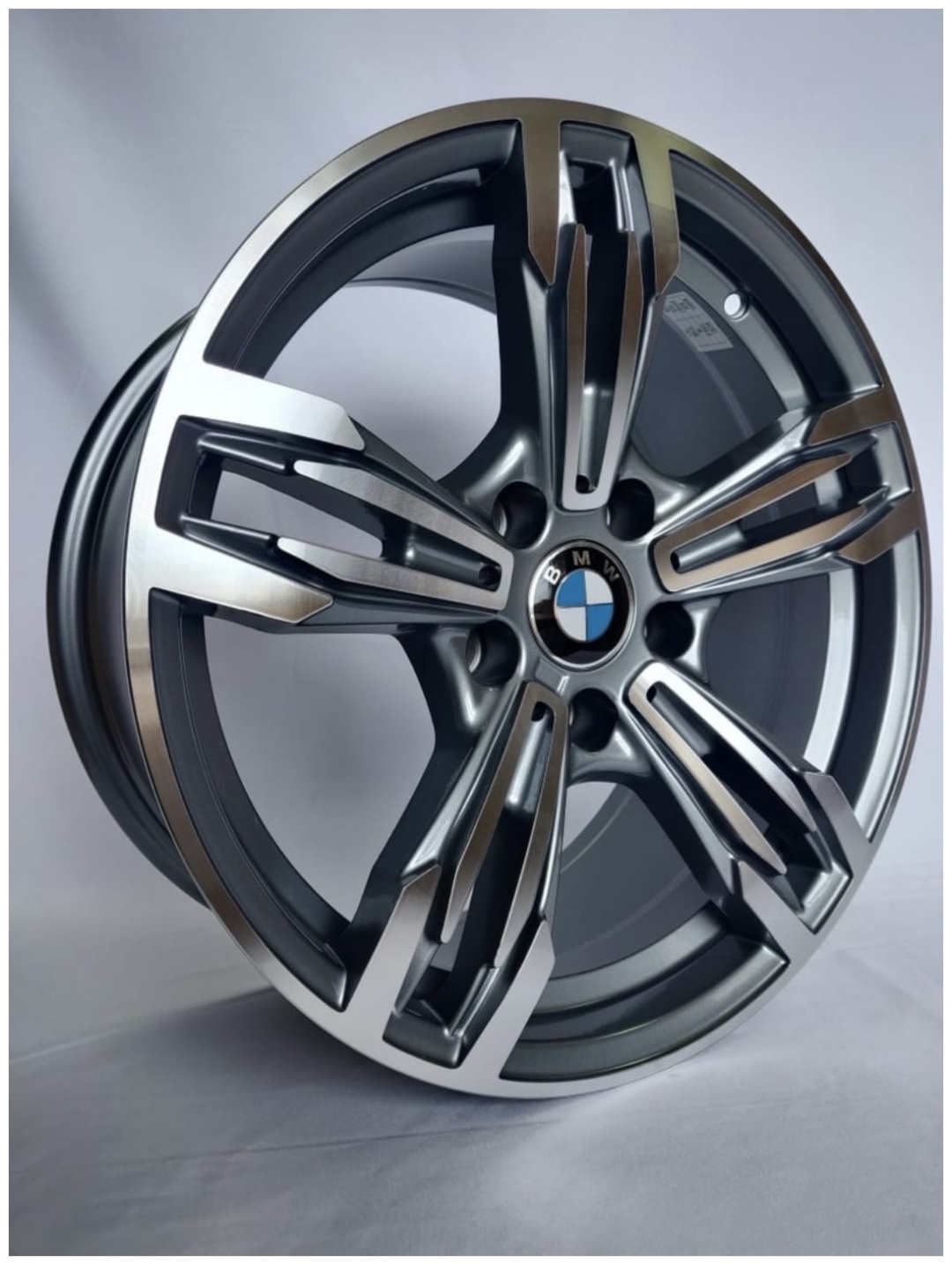 SSM 5789 8x17/5x120 D74.1 ET20 графит