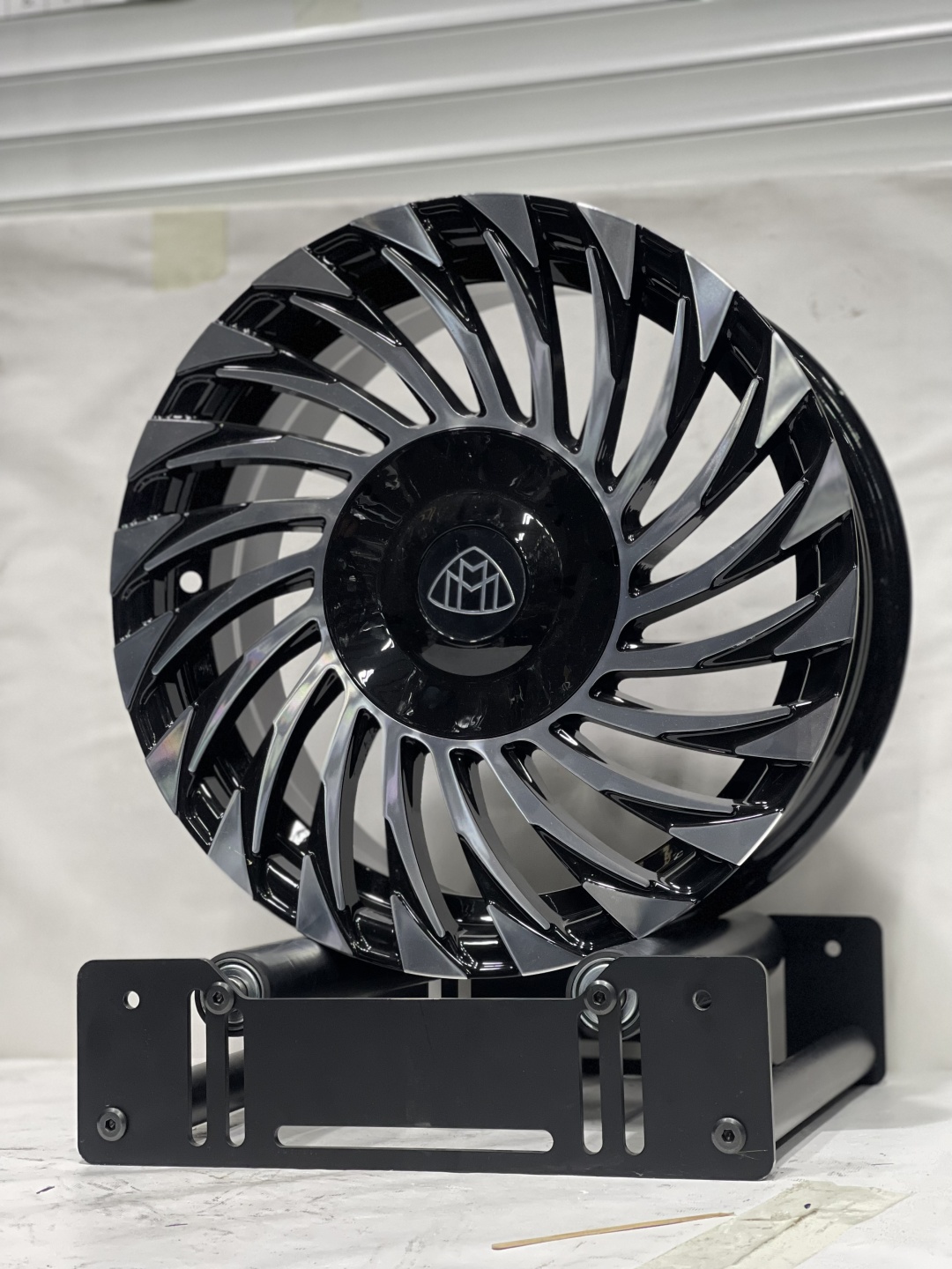 Top Grade Y211 6.5x15/4x100 D67.1 ET35 4 диска черный, серебристый