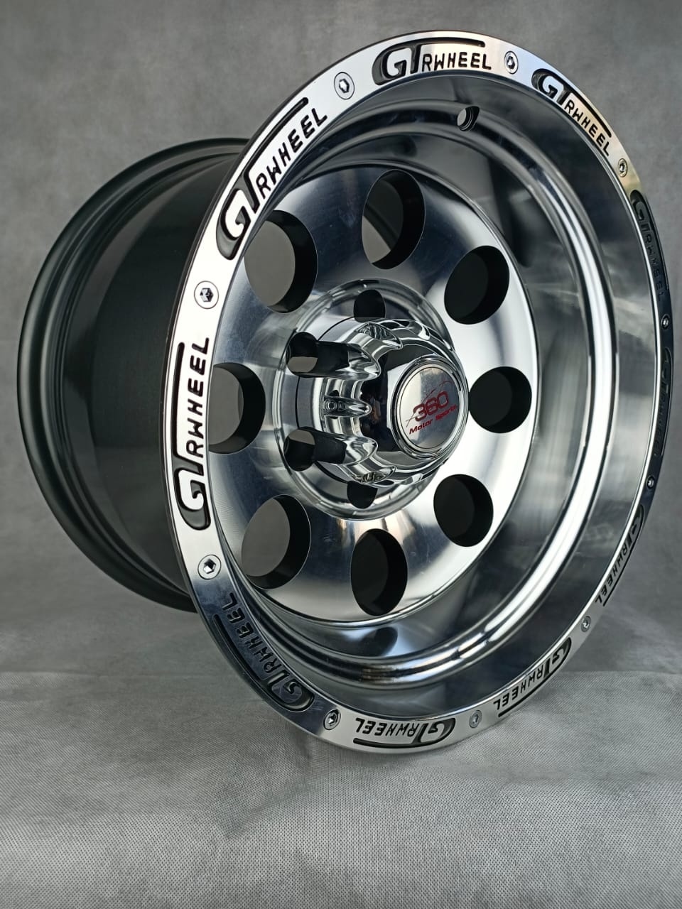 GTR Wheel GTRWheels 10 10x15/6x139.7 D110.1 ET-44 4 диска серебристый, серый